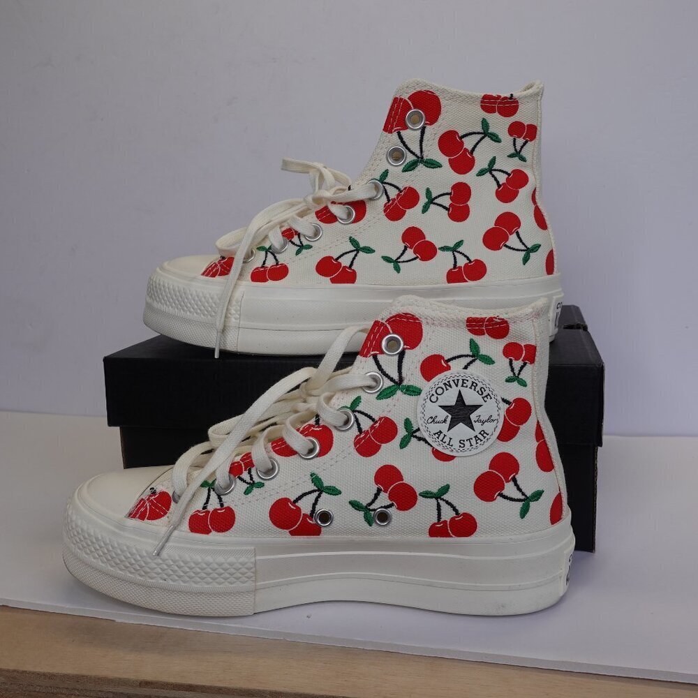 Converse CTAS Lift High-Top Women's Sneakers White cherry Size 6 NEW IN BOX